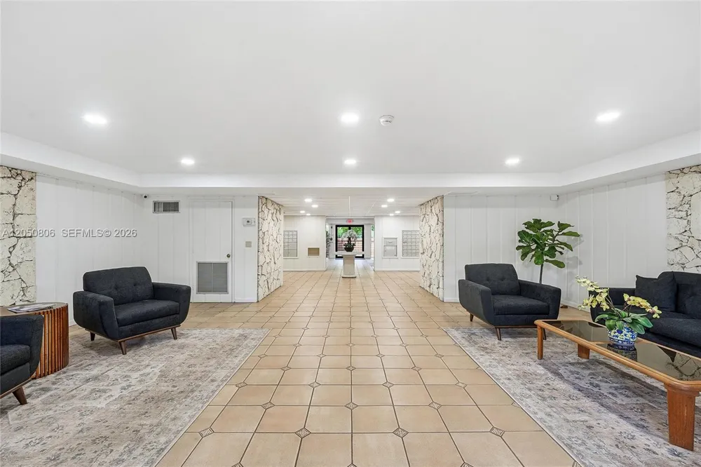 1205 Mariposa Ave #403 Coral Gables, FL 33146