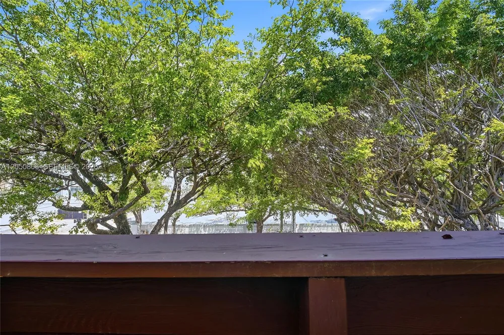 1205 Mariposa Ave #403 Coral Gables, FL 33146