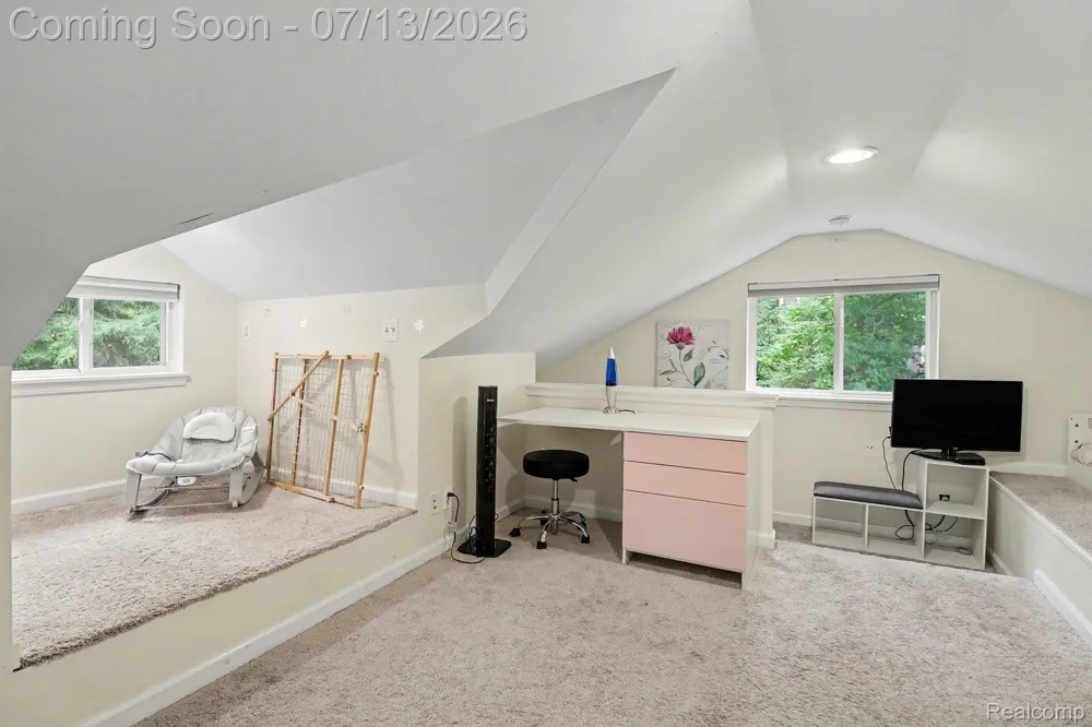 3691 Woodview Avenue West Bloomfield Charter Township, MI 48324