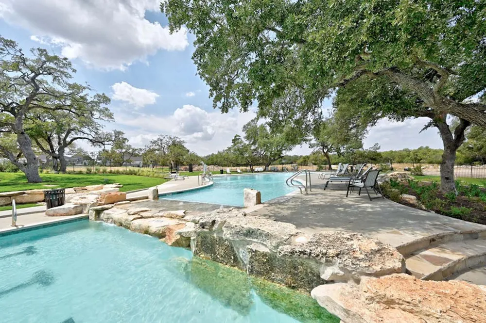 295 Bird Bath Bend Austin, TX 78737