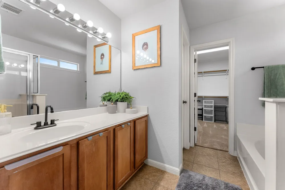 110 Stone Crest Boulevard Buda, TX 78610