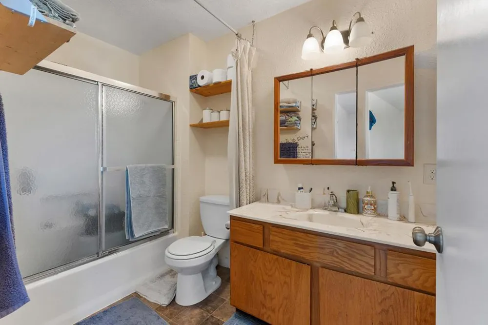 13 Altamont Drive Watsonville, CA 95076