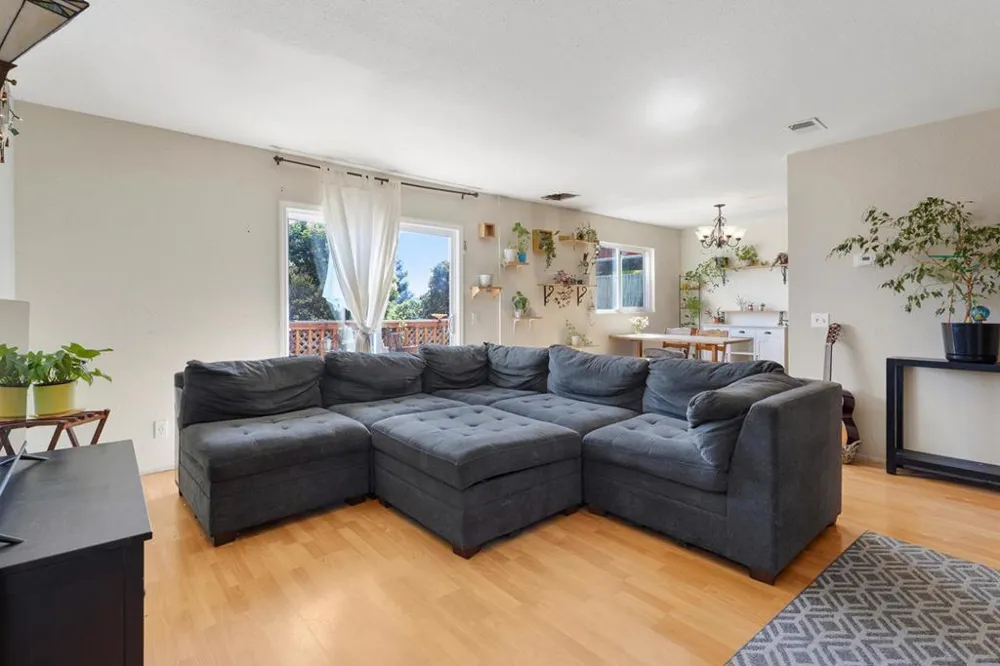 13 Altamont Drive Watsonville, CA 95076