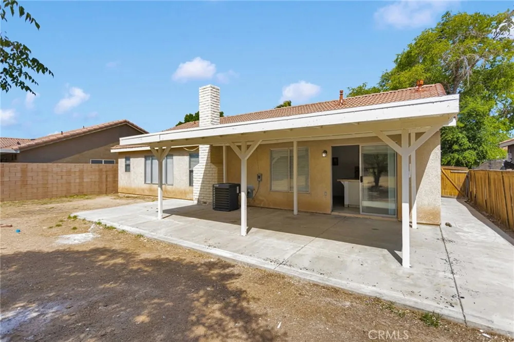 15036 Milford Adelanto, CA 92301