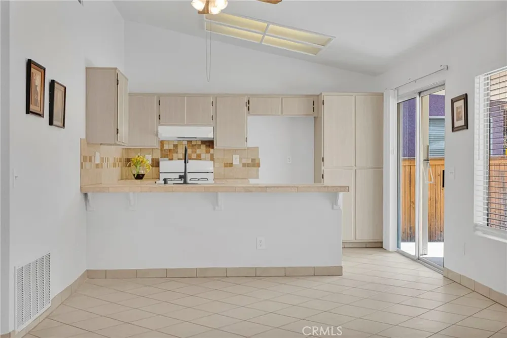 15036 Milford Adelanto, CA 92301