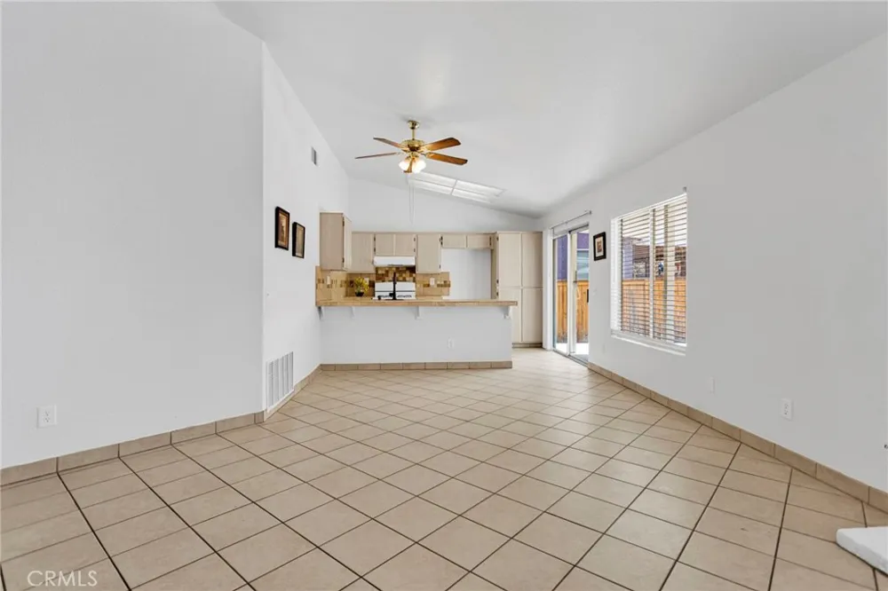 15036 Milford Adelanto, CA 92301