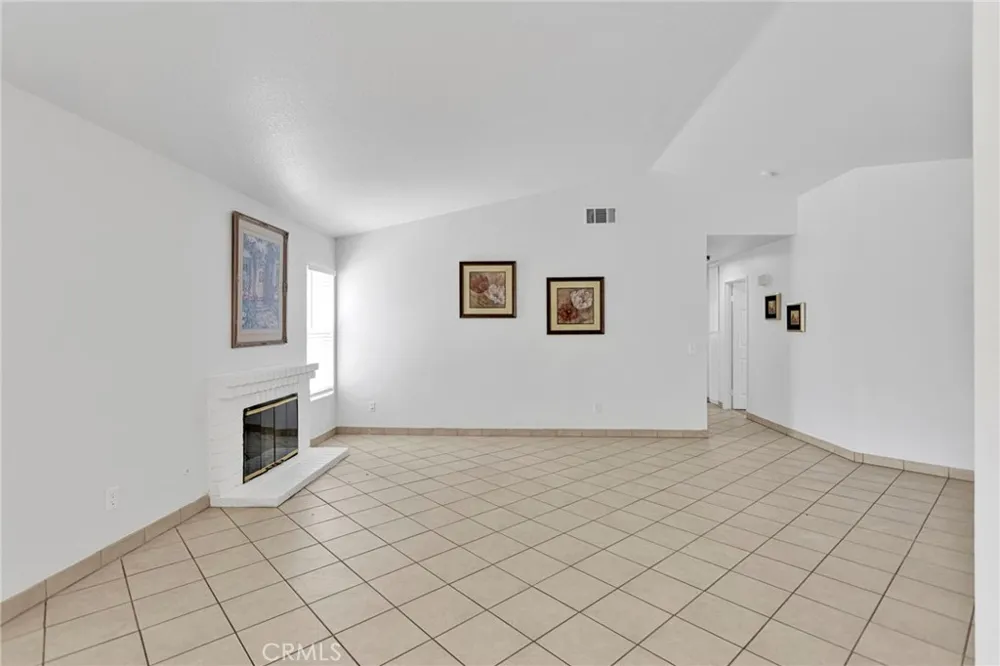 15036 Milford Adelanto, CA 92301