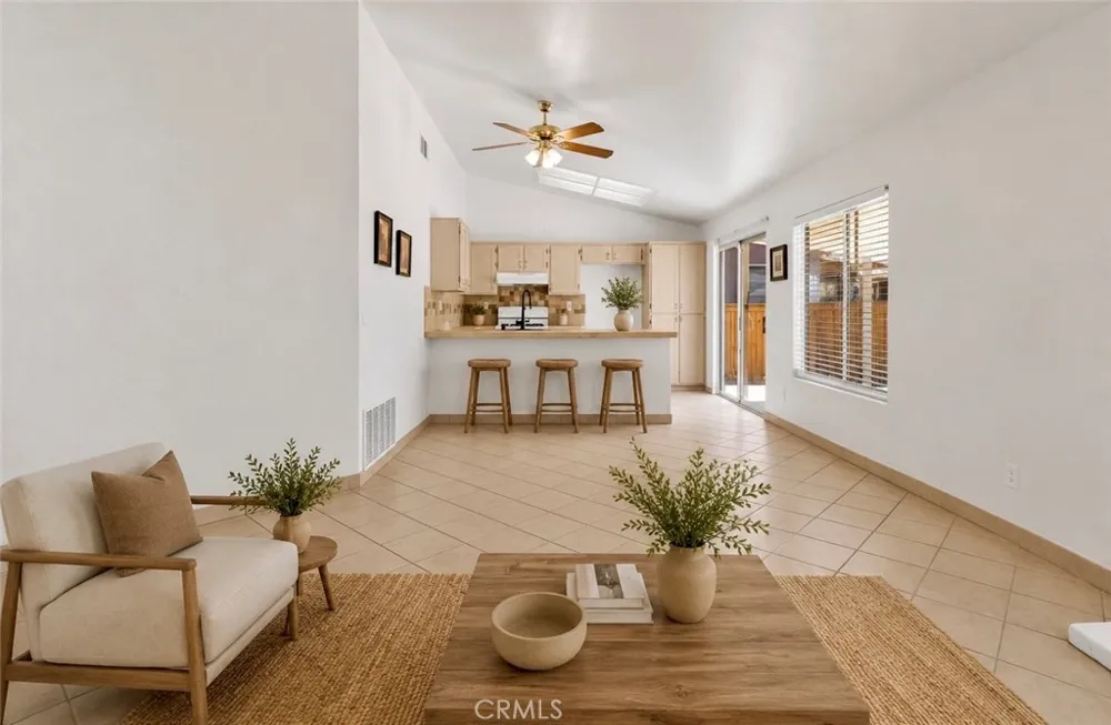 15036 Milford Adelanto, CA 92301