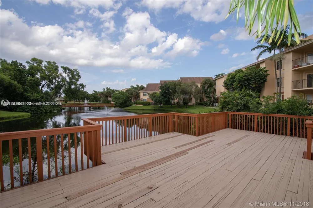 9999 Summerbreeze Dr #403 Sunrise, FL 33322