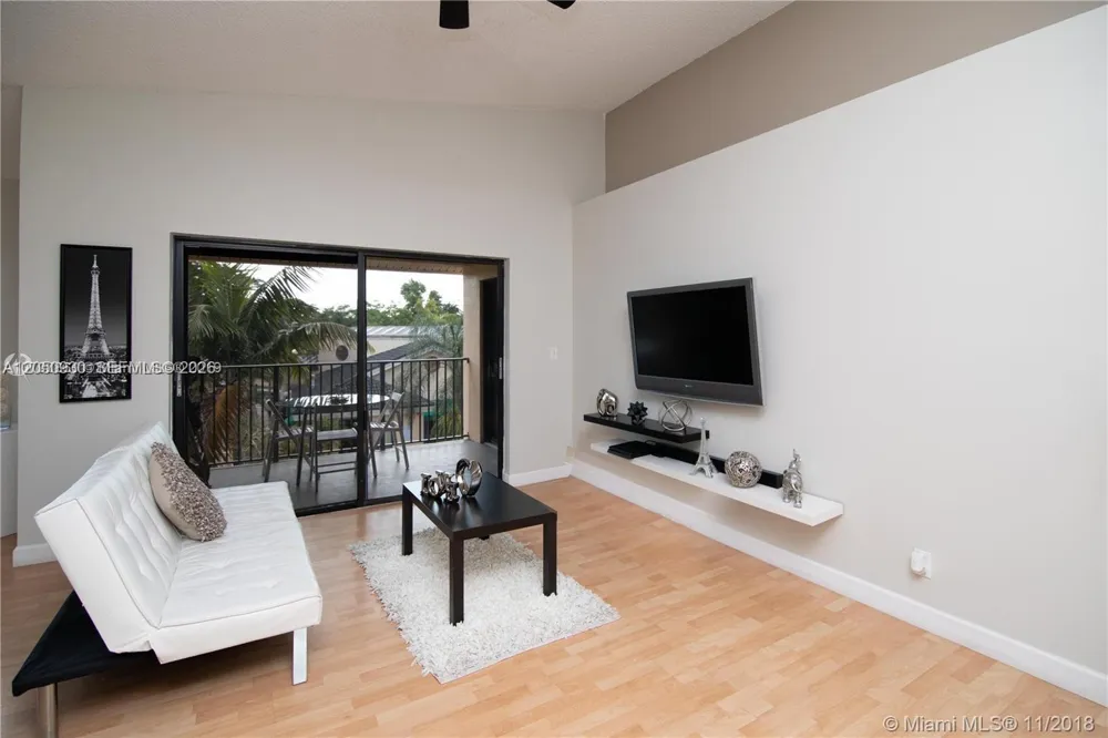 9999 Summerbreeze Dr #403 Sunrise, FL 33322