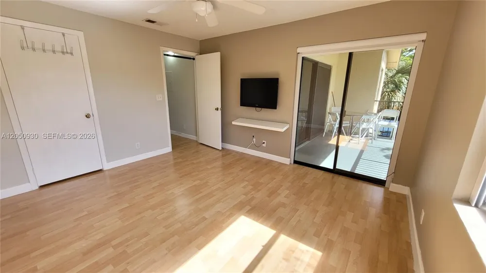 9999 Summerbreeze Dr #403 Sunrise, FL 33322