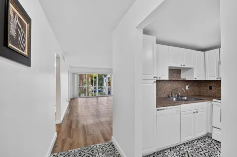 1505 Crescent Circle #B24