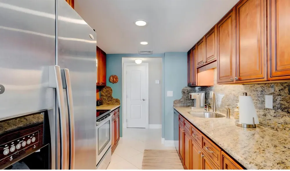 2881 NE 33rd Court #9a Fort Lauderdale, FL 33306