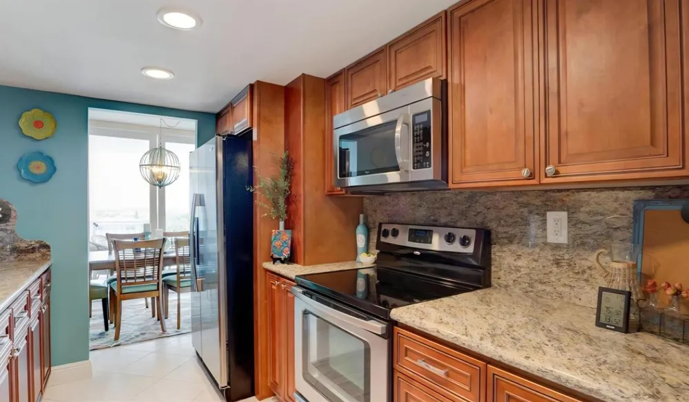 2881 NE 33rd Court #9a Fort Lauderdale, FL 33306