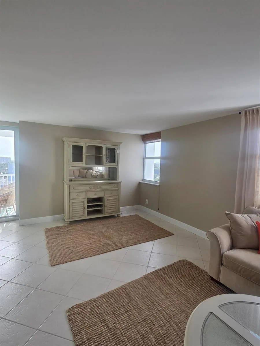 2881 NE 33rd Court #9a Fort Lauderdale, FL 33306
