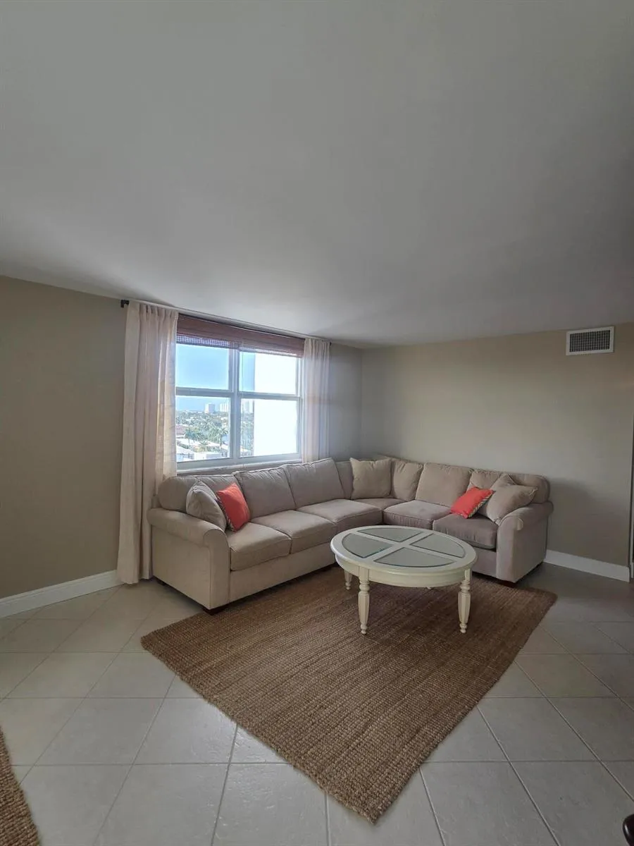 2881 NE 33rd Court #9a Fort Lauderdale, FL 33306