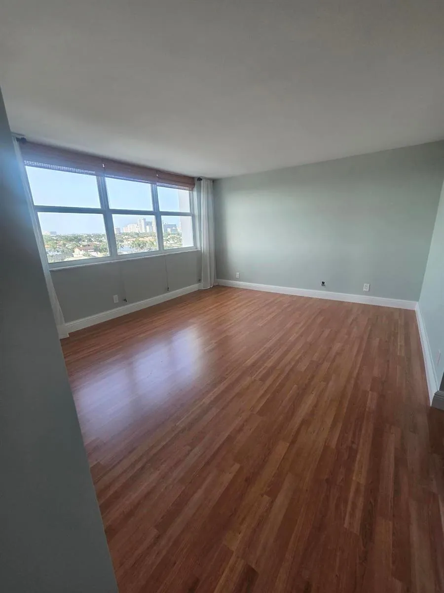 2881 NE 33rd Court #9a Fort Lauderdale, FL 33306