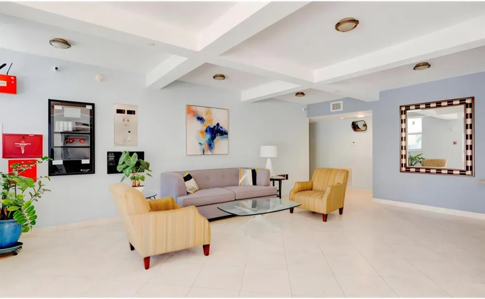 2881 NE 33rd Court #9a Fort Lauderdale, FL 33306