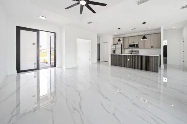 2511 NW 7th Street Cape Coral, FL 33993