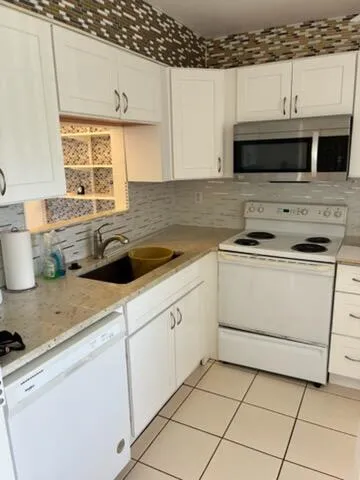 2708 Nassau Bend #A1 Coconut Creek, FL 33066