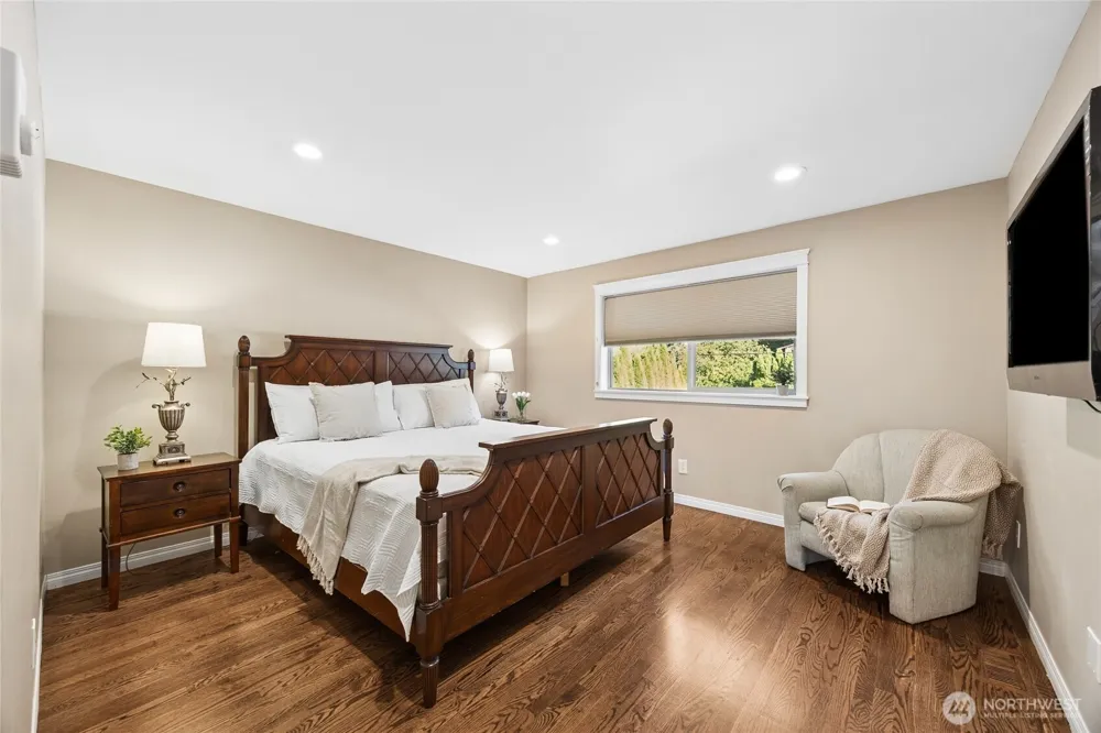 15438 SE 42nd Street Bellevue, WA 98006