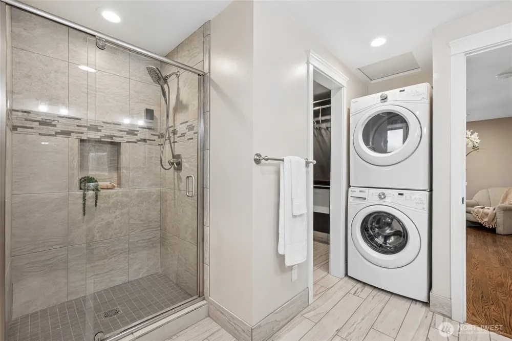 15438 SE 42nd Street Bellevue, WA 98006