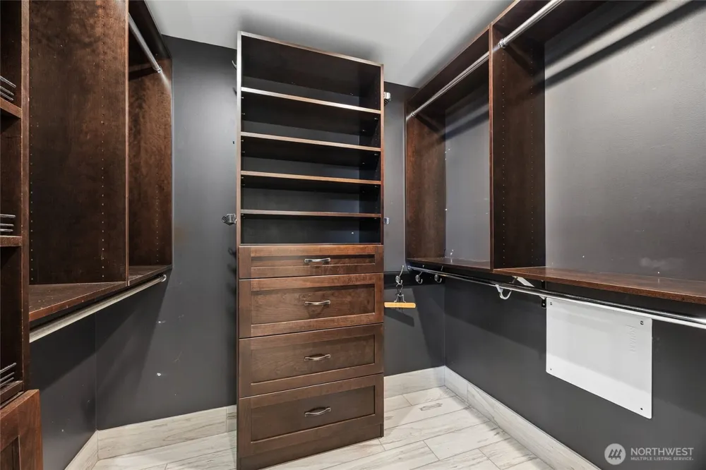 15438 SE 42nd Street Bellevue, WA 98006