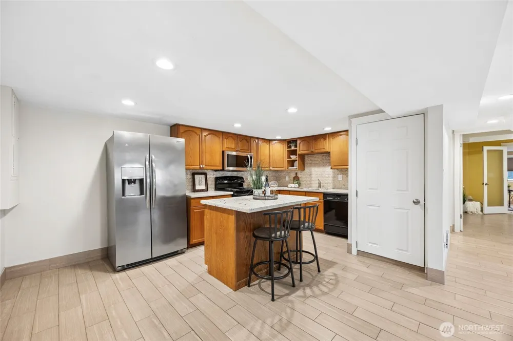 15438 SE 42nd Street Bellevue, WA 98006