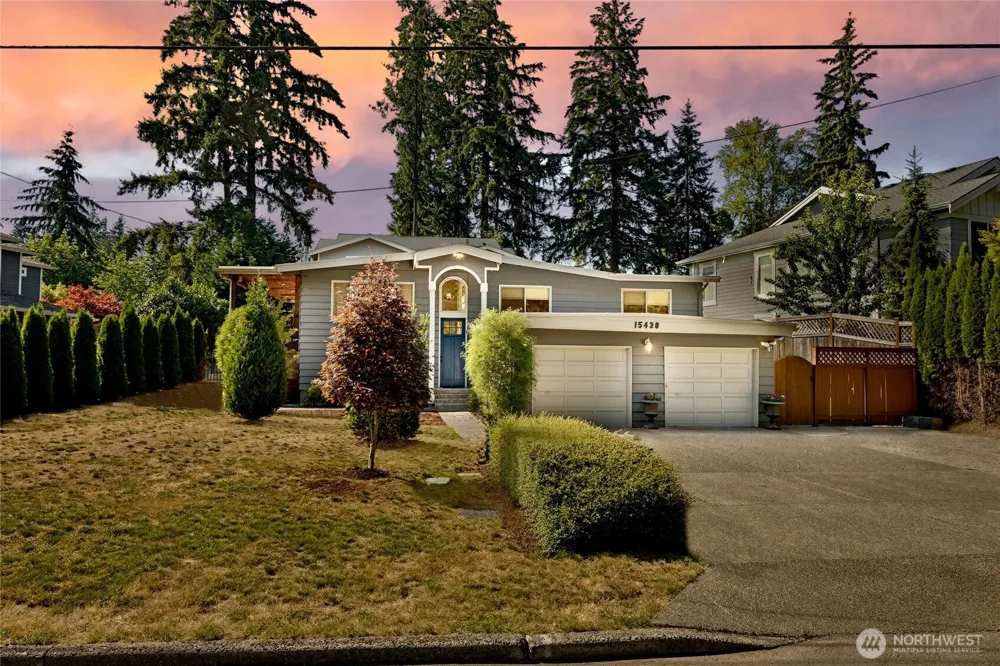 15438 SE 42nd Street Bellevue, WA 98006