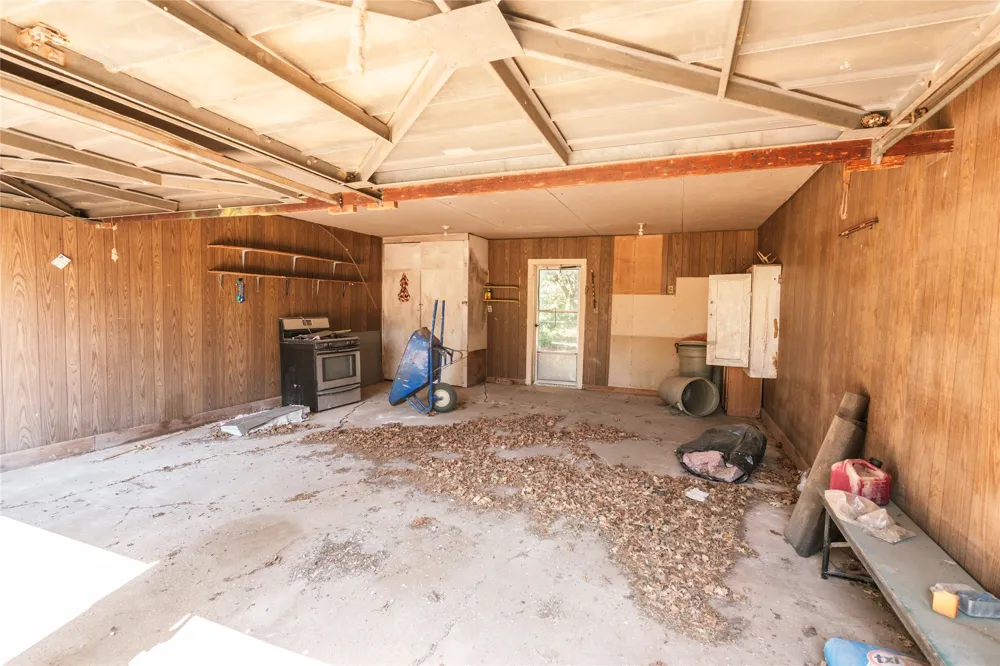 304 Jack Grace Hill Road Bowie, TX 76230