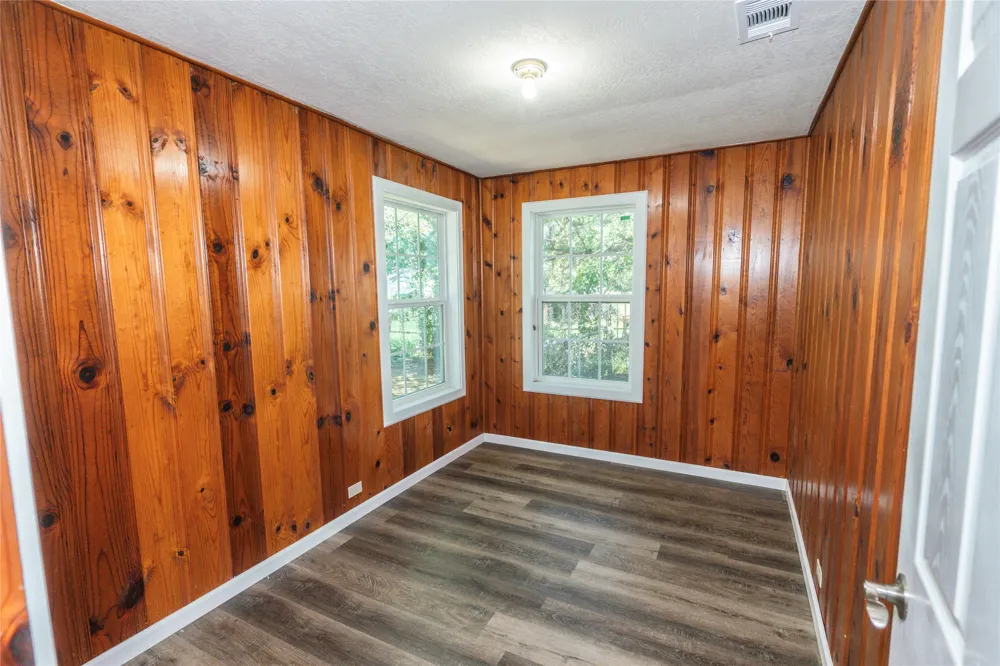 304 Jack Grace Hill Road Bowie, TX 76230
