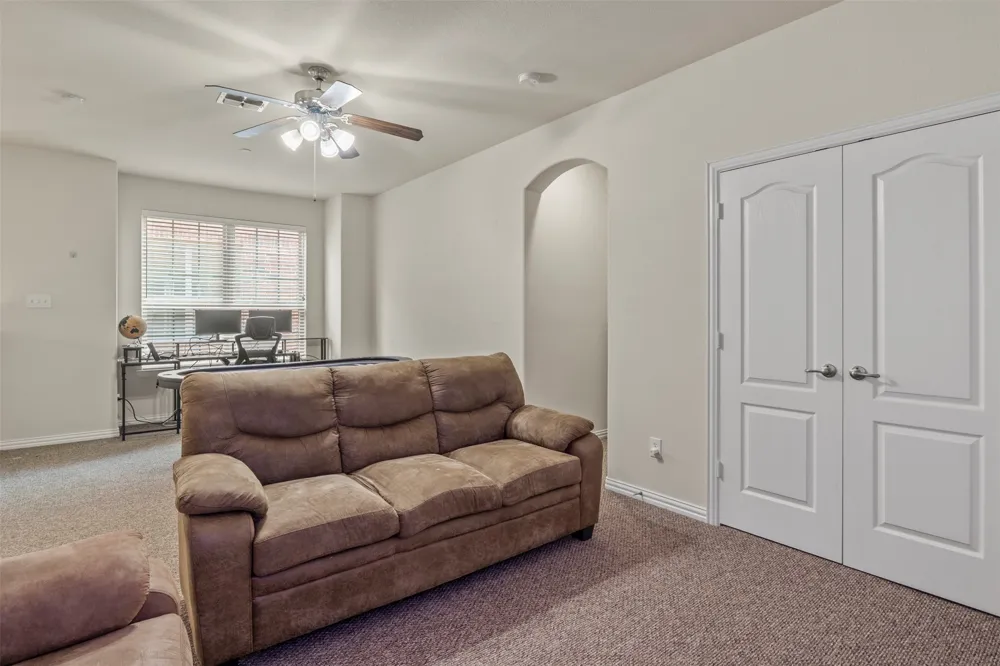 8712 Iron Horse Drive Irving, TX 75063