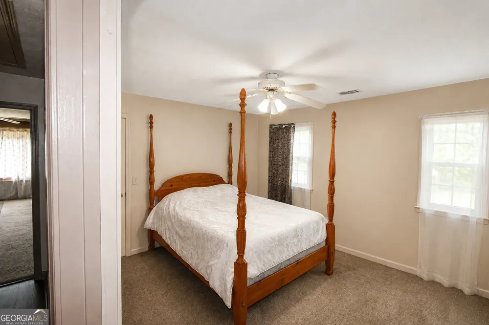 5817 Lost Grove DR NW Lilburn, GA 30047