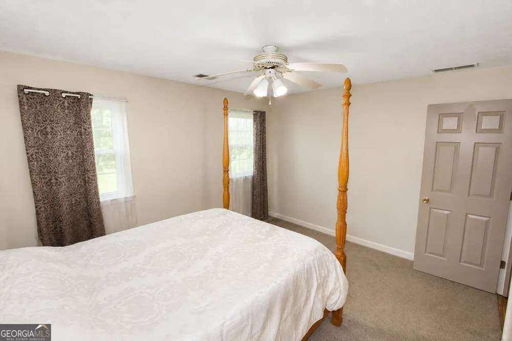 5817 Lost Grove DR NW Lilburn, GA 30047