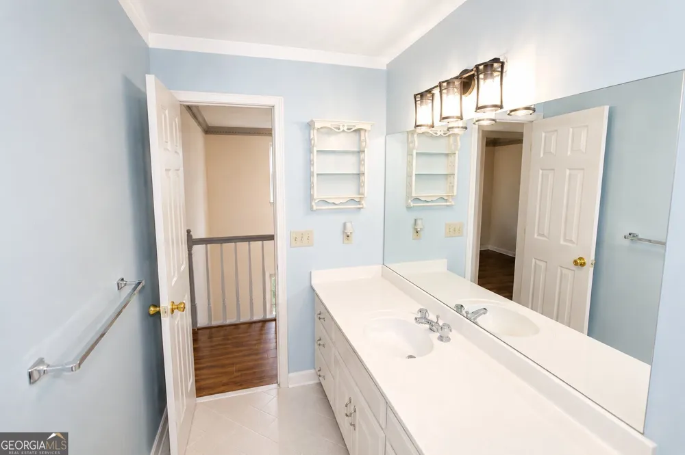 5817 Lost Grove DR NW Lilburn, GA 30047