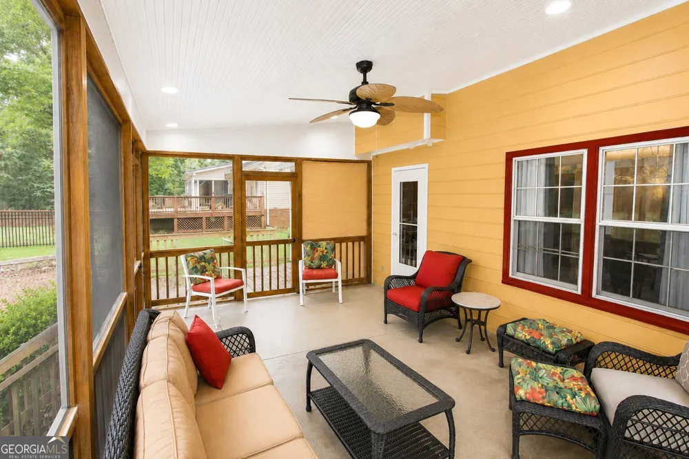 5817 Lost Grove DR NW Lilburn, GA 30047