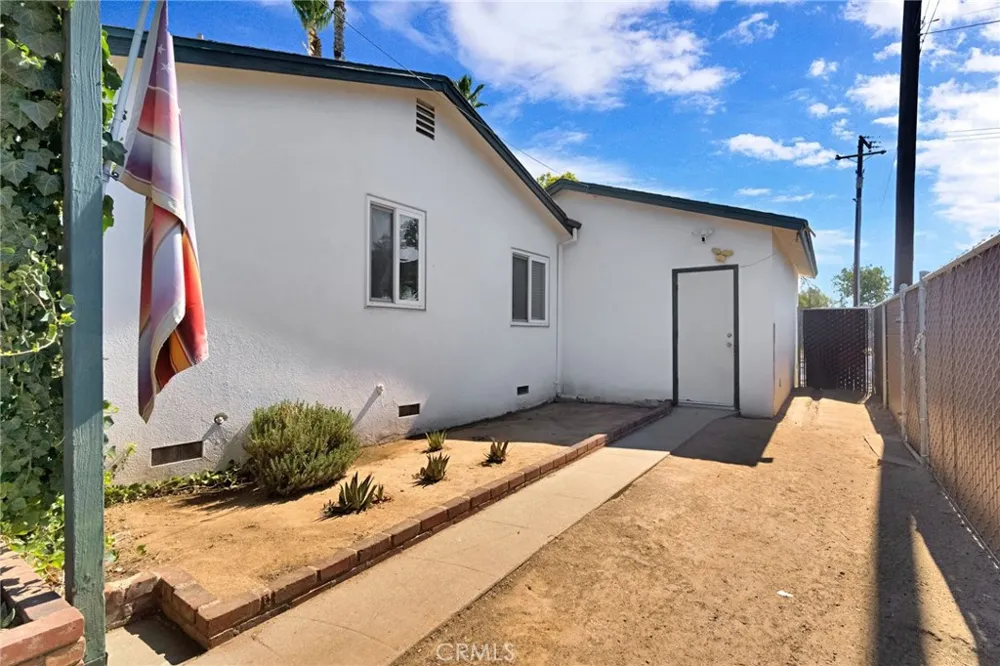 4619 Clark Fresno, CA 93726