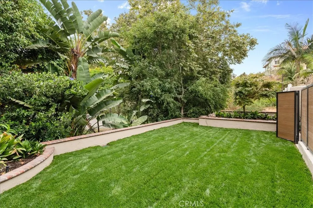 1945 Sundance Costa Mesa, CA 92627