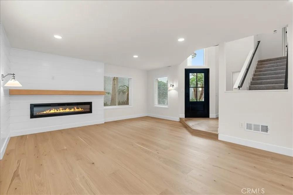 1945 Sundance Costa Mesa, CA 92627