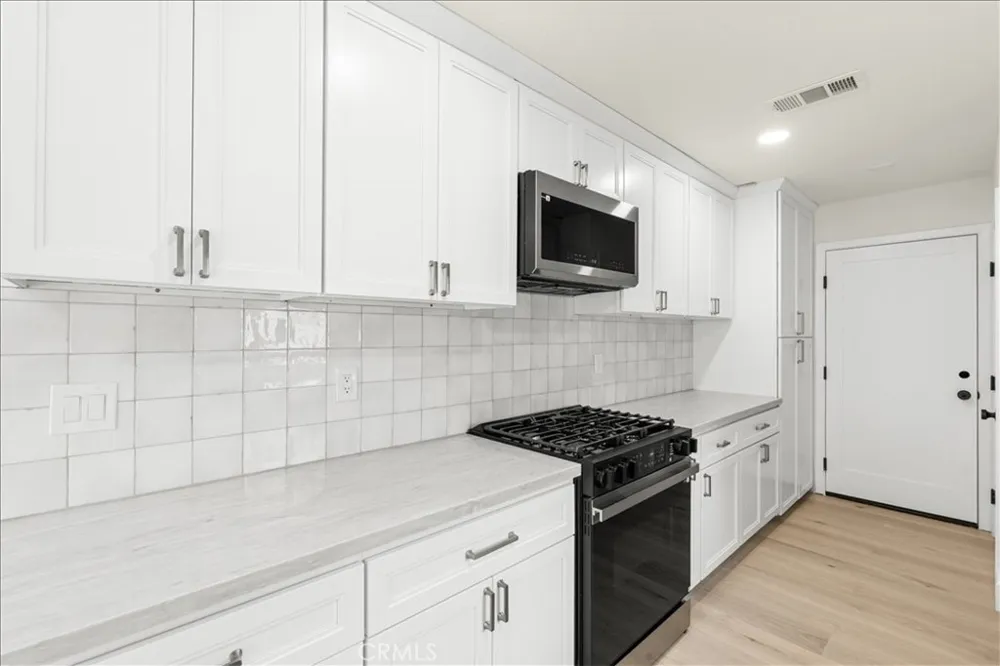 1945 Sundance Costa Mesa, CA 92627