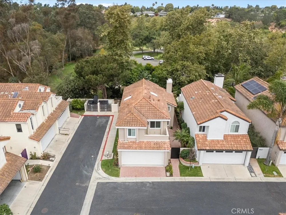 1945 Sundance Costa Mesa, CA 92627