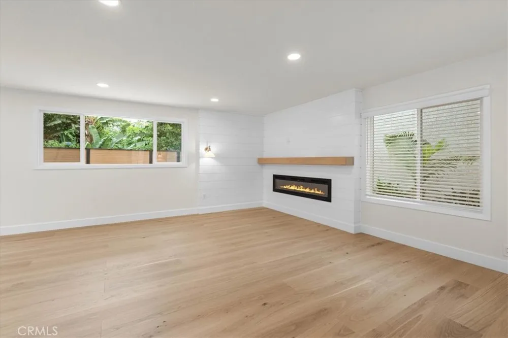 1945 Sundance Costa Mesa, CA 92627