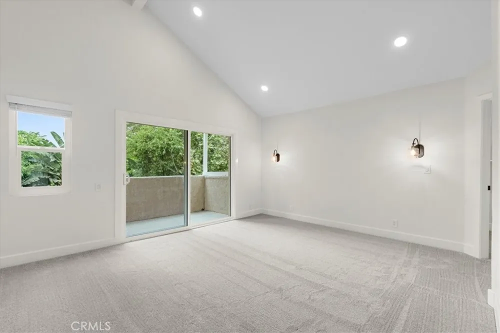 1945 Sundance Costa Mesa, CA 92627