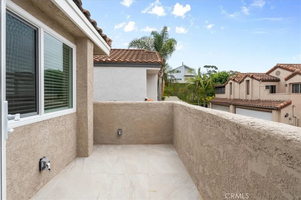 1945 Sundance Costa Mesa, CA 92627
