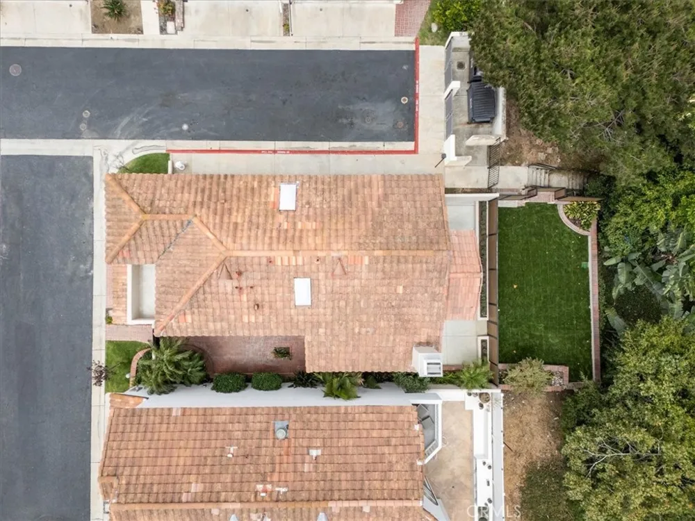 1945 Sundance Costa Mesa, CA 92627