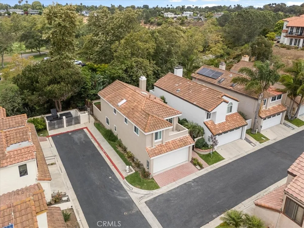 1945 Sundance Costa Mesa, CA 92627
