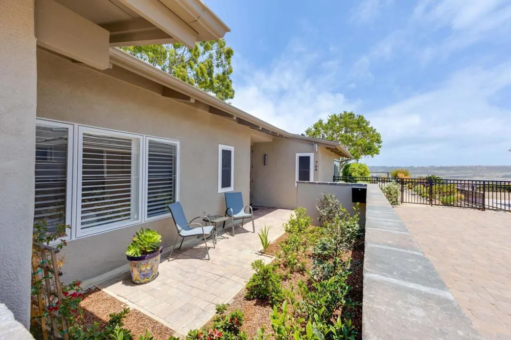 764 E Solana Circle Solana Beach, CA 92075
