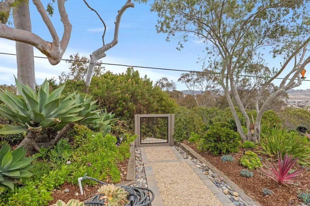 764 E Solana Circle Solana Beach, CA 92075