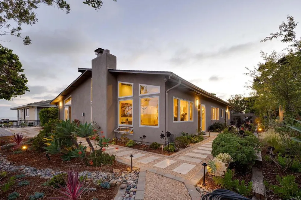 764 E Solana Circle Solana Beach, CA 92075