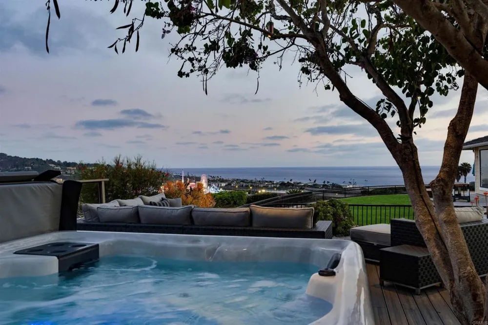 764 E Solana Circle Solana Beach, CA 92075